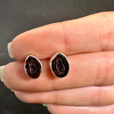 2 Tabasco Agate Geode Stud Silver Earrings