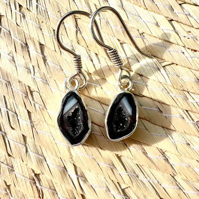 Dark Volcán Tabasco Agate Geode Silver Drop Earrings