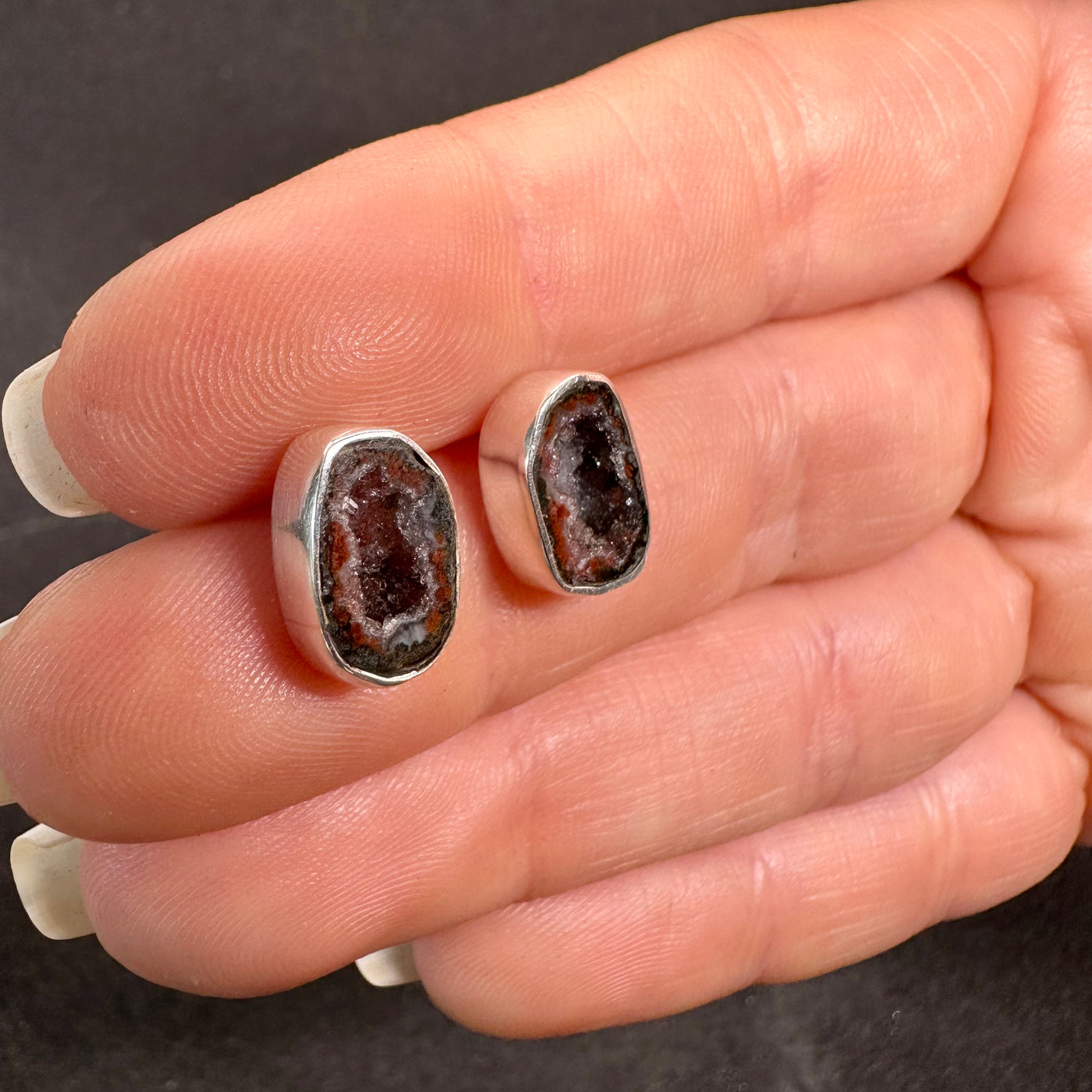 19 Tabasco Agate Geode Stud Silver Earrings