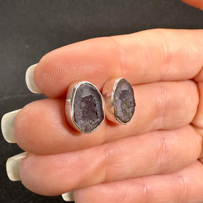 11 Tabasco Agate Geode Stud Silver Earrings